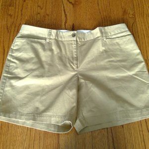 Land's End Plus Size 16 Khaki Pocketed Shorts Belt Loops